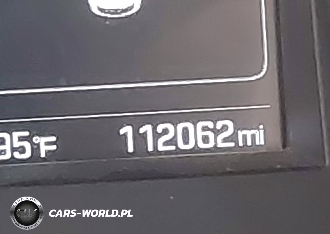 2018 Hyundai Santa Fe Sport 2.4L VIN:5NMZT3LB1JH066846 - 15