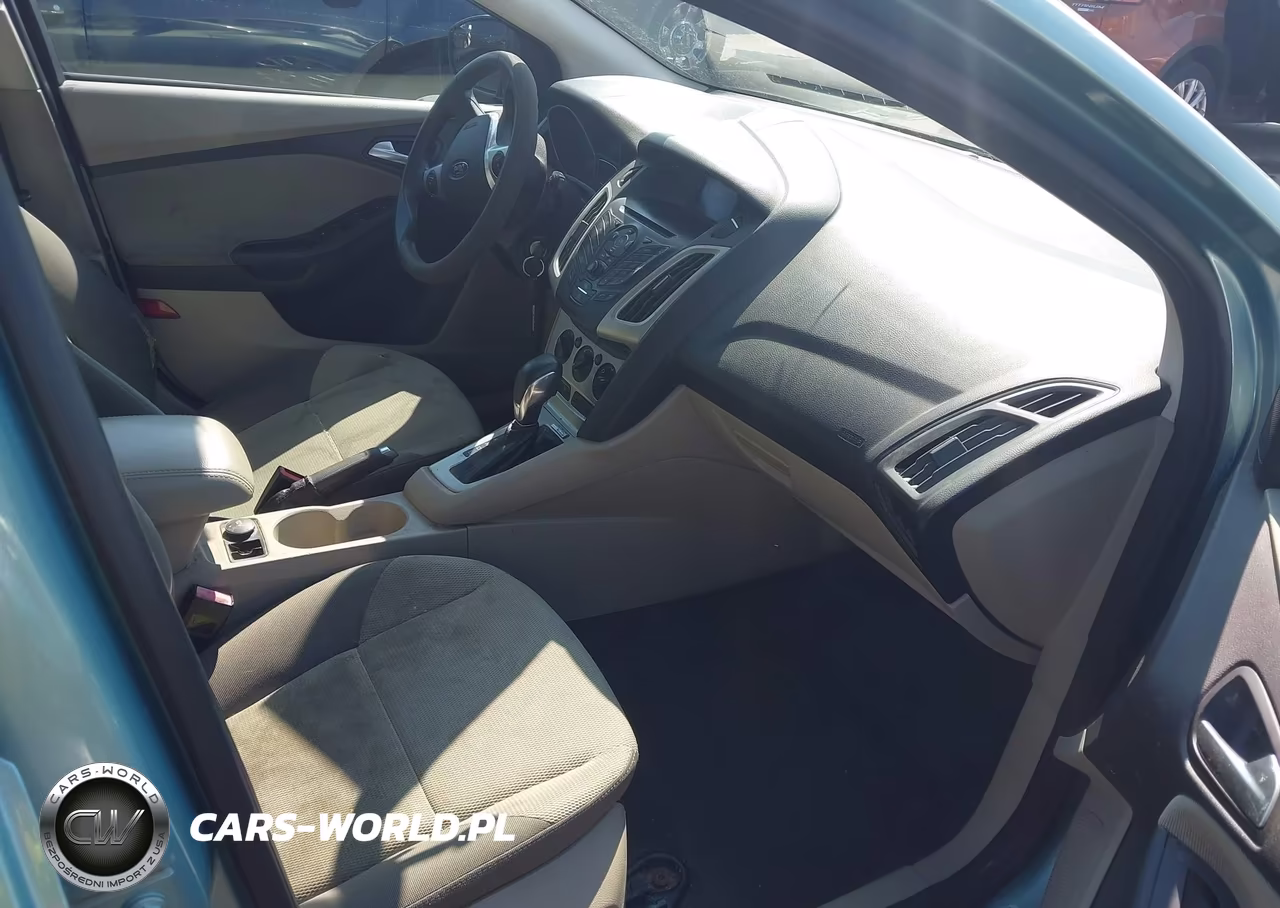 2012 Ford Focus Se VIN:1FAHP3K23CL306519 - 5