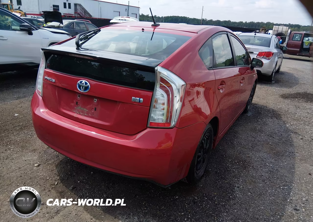 2013 Toyota Prius Four VIN:JTDKN3DU3D5649387 - 4