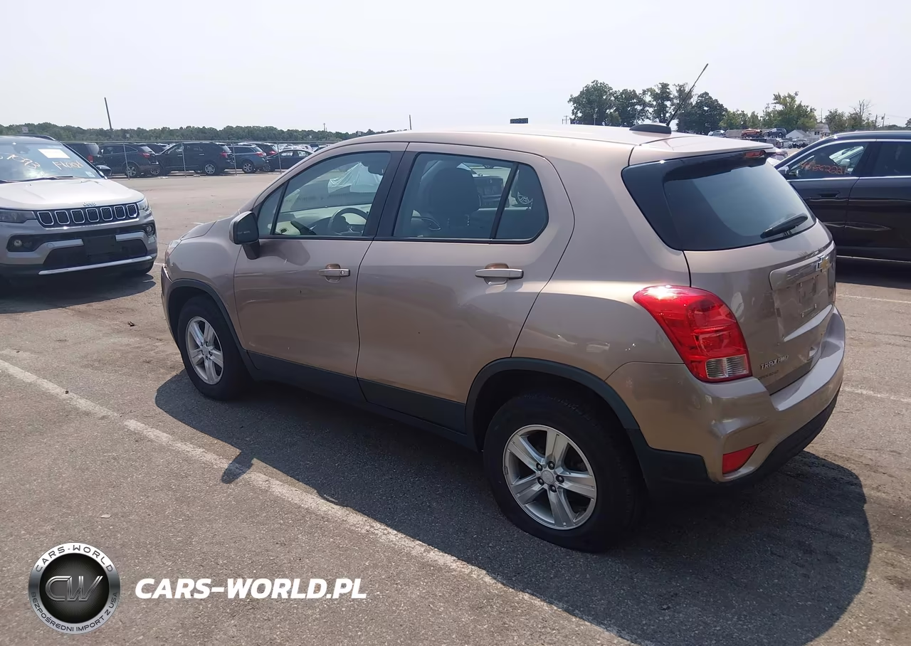 2018 Chevrolet Trax Ls VIN:3GNCJNSB4JL154342 - 3