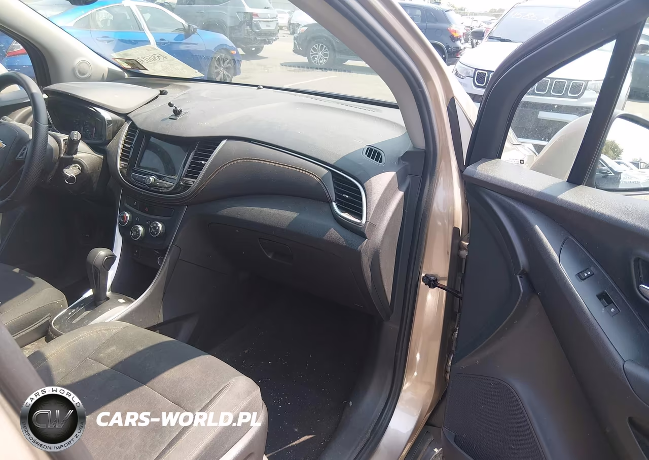 2018 Chevrolet Trax Ls VIN:3GNCJNSB4JL154342 - 5