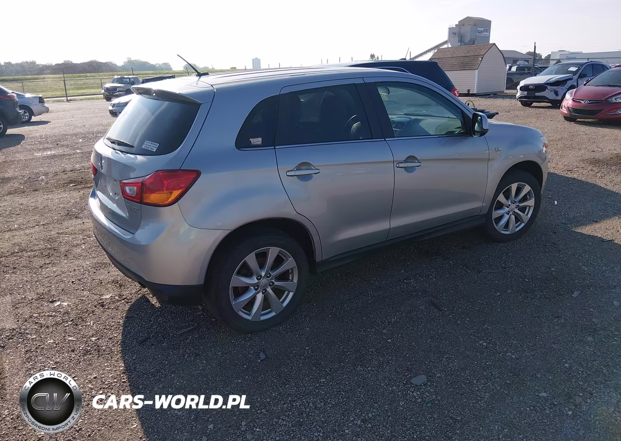 2015 Mitsubishi Outlander Sport Se VIN:4A4AP4AU4FE029532 - 4