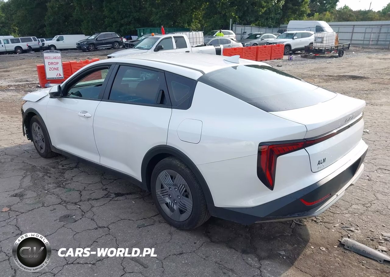 2025 Kia K4 Lx VIN:3KPFT4DE7SE238744 - 3