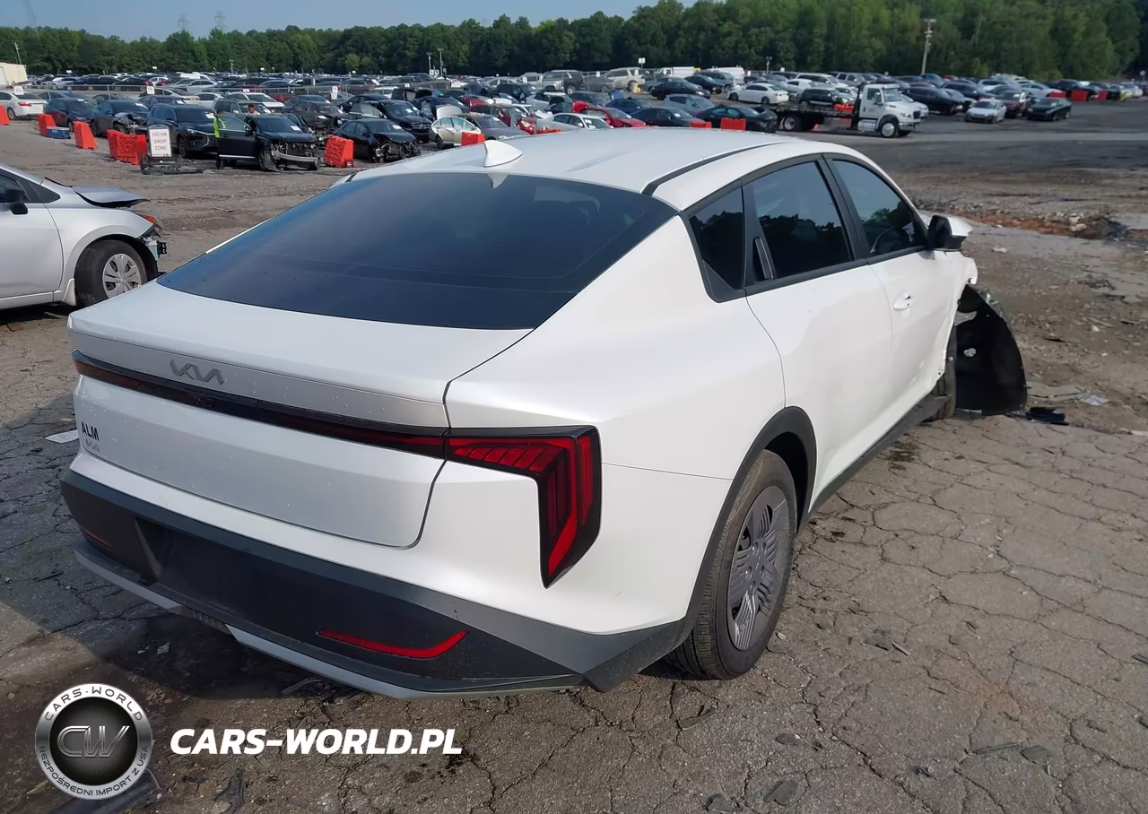 2025 Kia K4 Lx VIN:3KPFT4DE7SE238744 - 4