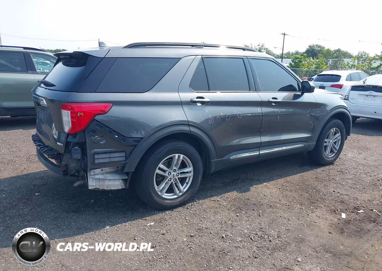 2020 Ford Explorer Xlt VIN:1FMSK8DH5LGA37215 - 4