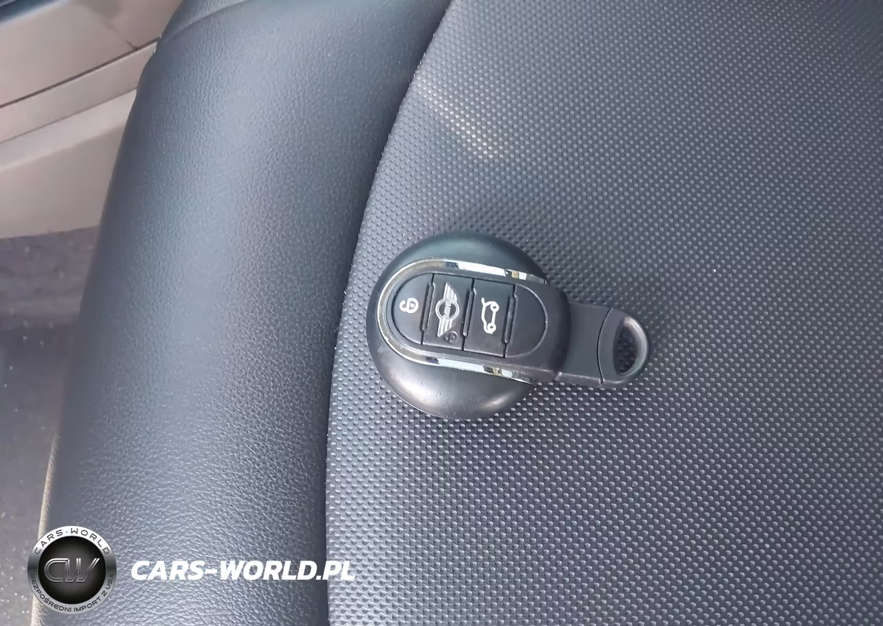 2018 Mini Countryman Cooper VIN:WMZYS7C32J3F44319 - 11