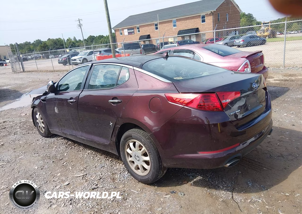 2012 Kia Optima Lx VIN:5XXGM4A73CG066275 - 3