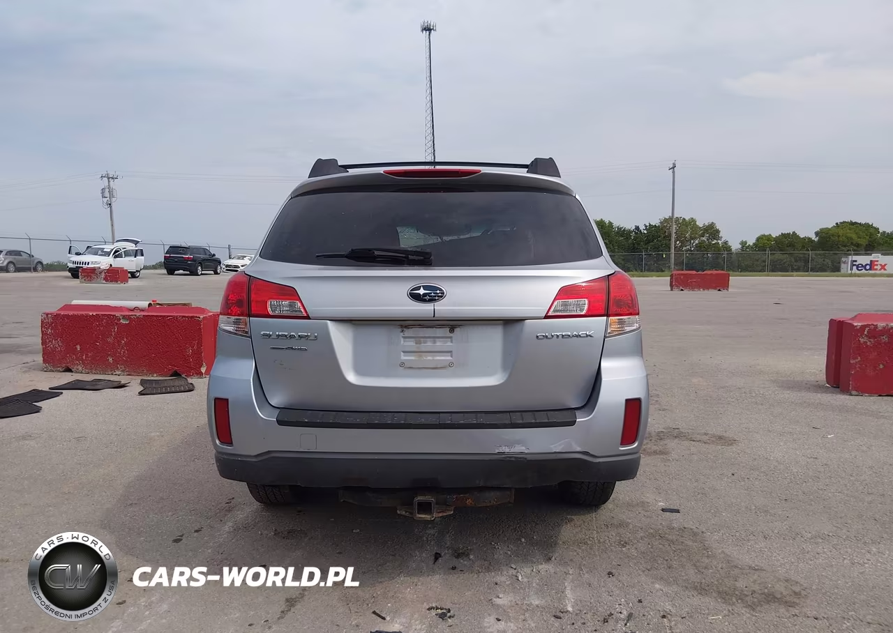 2013 Subaru Outback 2.5I Premium VIN:4S4BRCCC4D3314823 - 16