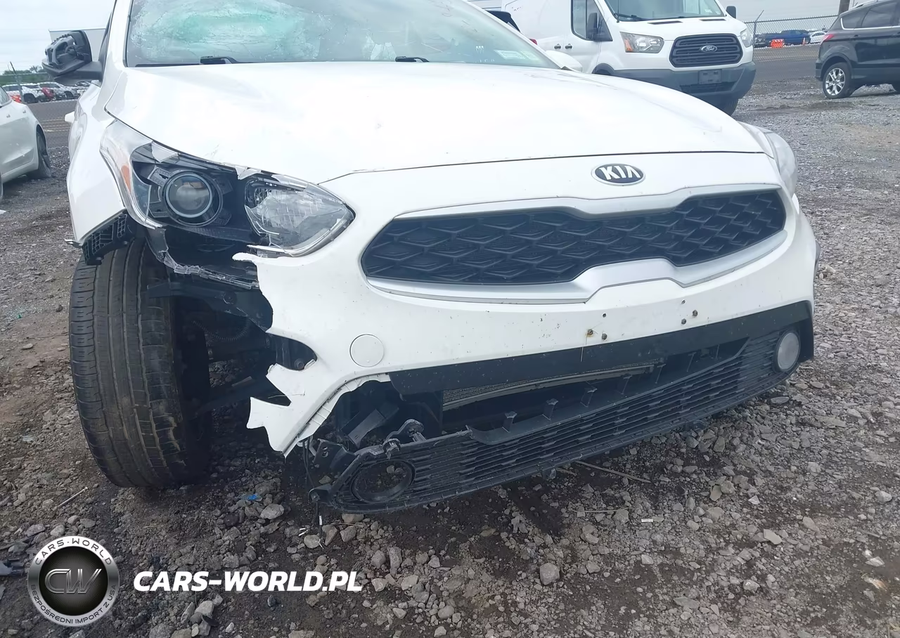 2019 Kia Forte Lxs VIN:3KPF24AD6KE077284 - 16