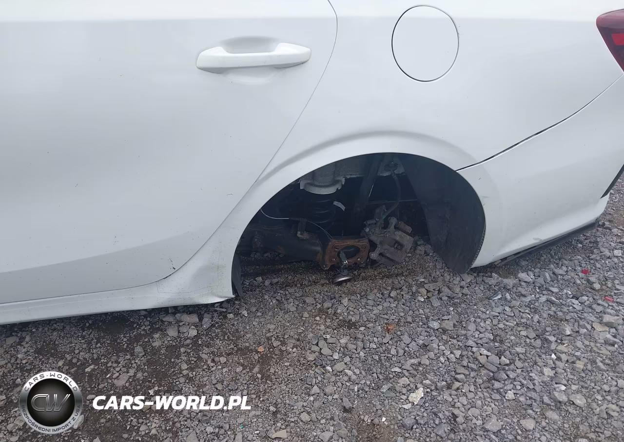 2019 Kia Forte Lxs VIN:3KPF24AD6KE077284 - 6