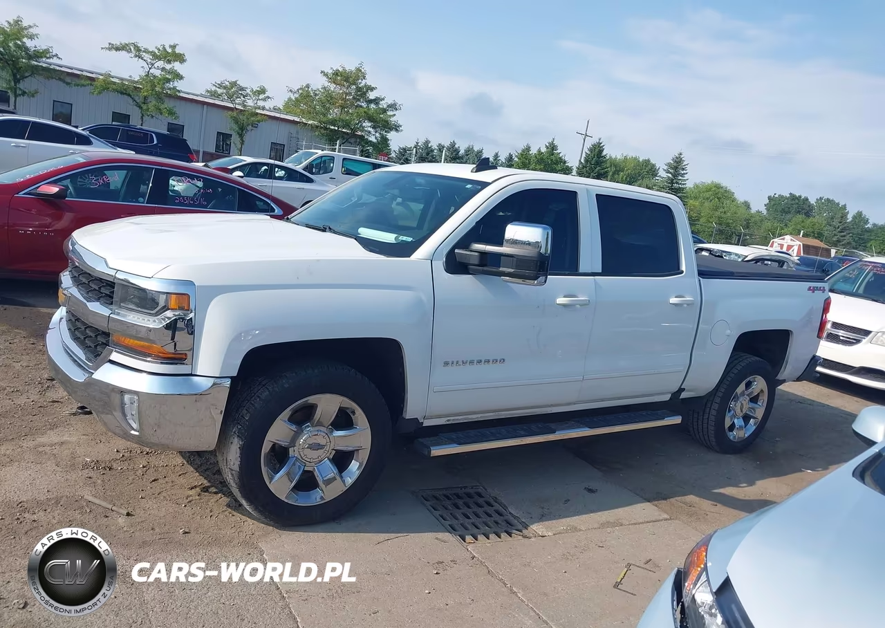 2018 Chevrolet Silverado 1500 1Lt VIN:3GCUKRER6JG293715 - 14