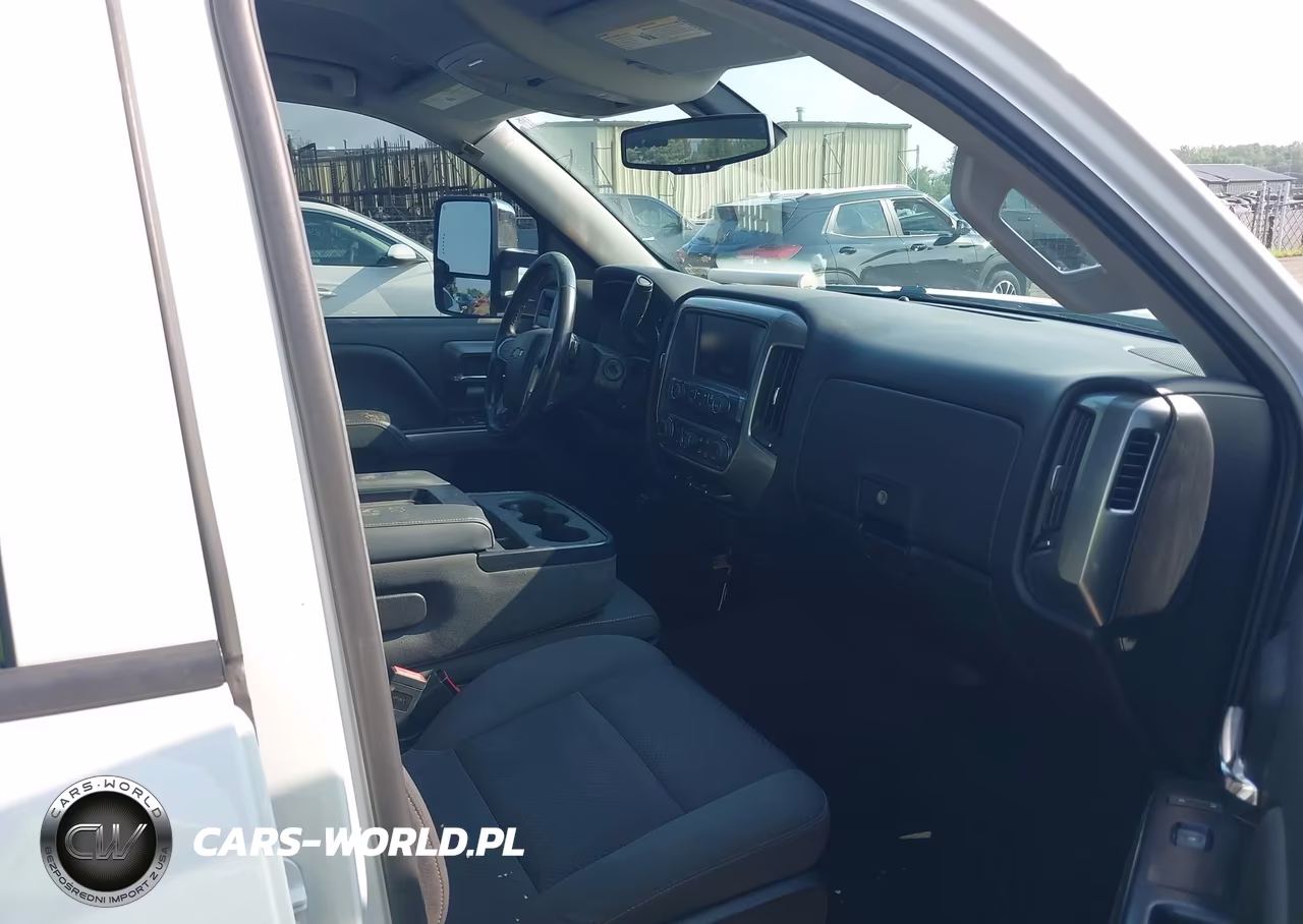 2018 Chevrolet Silverado 1500 1Lt VIN:3GCUKRER6JG293715 - 5