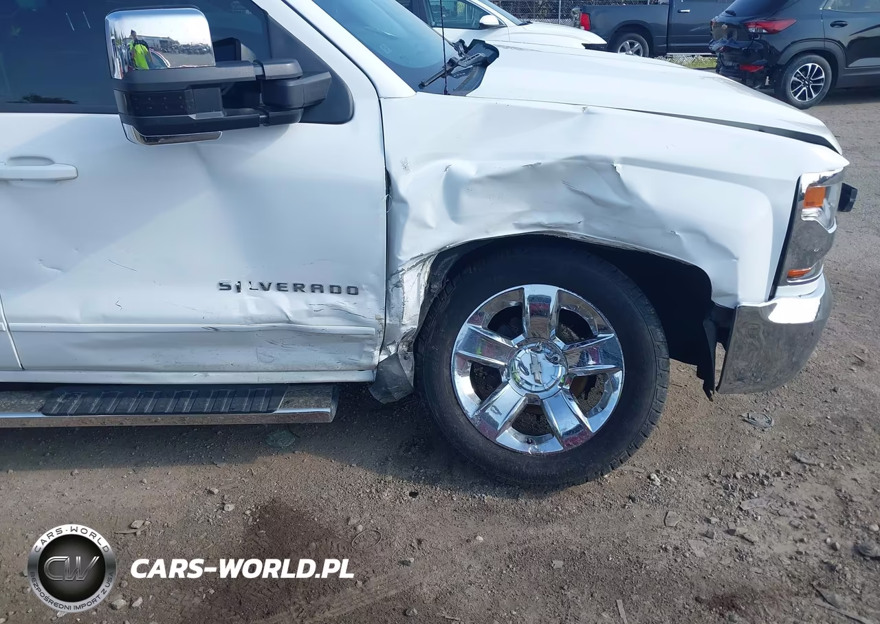 2018 Chevrolet Silverado 1500 1Lt VIN:3GCUKRER6JG293715 - 6