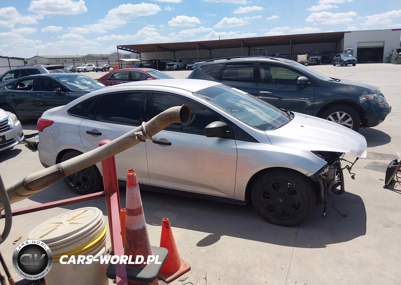 2016 Ford Focus S VIN:1FADP3E2XGL315010 - 14