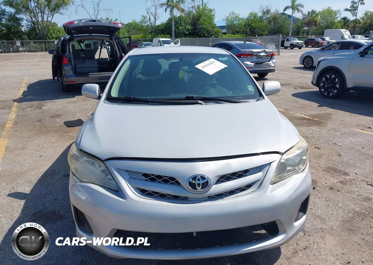 2011 Toyota Corolla Le VIN:2T1BU4EE8BC735844 - 12