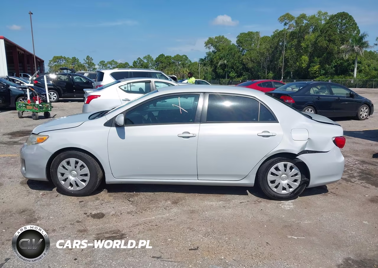 2011 Toyota Corolla Le VIN:2T1BU4EE8BC735844 - 14