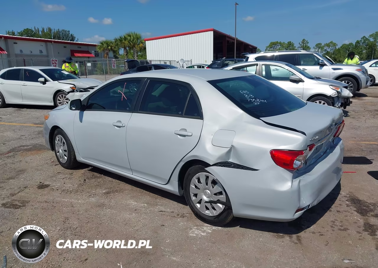 2011 Toyota Corolla Le VIN:2T1BU4EE8BC735844 - 3