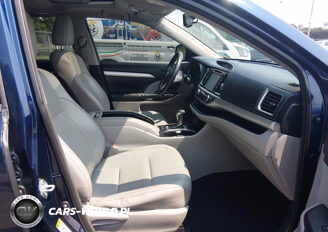 2015 Toyota Highlander Xle V6 VIN:5TDJKRFH3FS126102 - 5