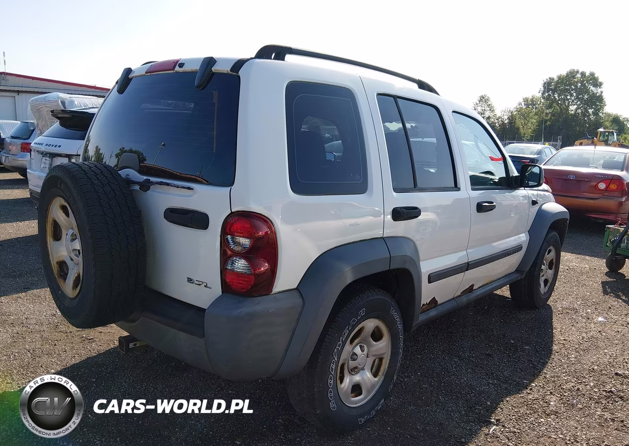 2007 Jeep Liberty Sport VIN:1J4GL48K57W520831 - 4