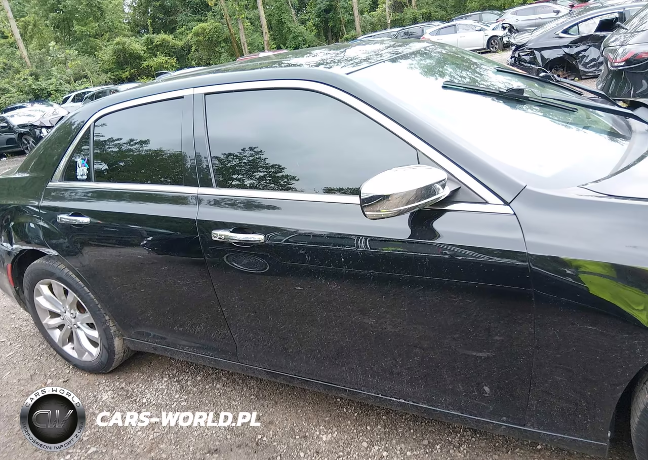 2015 Chrysler 300C Awd VIN:2C3CCAKG3FH882973 - 12