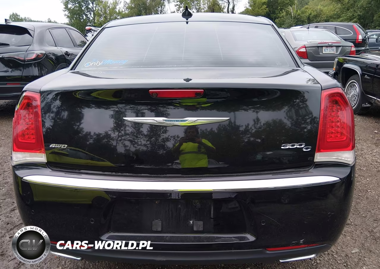 2015 Chrysler 300C Awd VIN:2C3CCAKG3FH882973 - 15