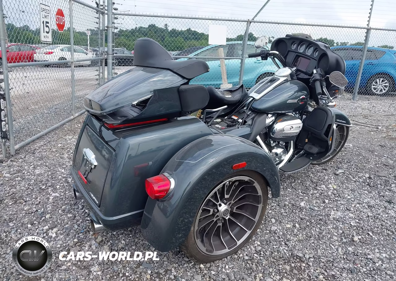 2025 Harley-Davidson Flhtcutg VIN:1HD1MAF18SB855324 - 4