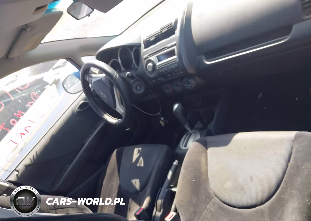 2007 Honda Fit Sport VIN:JHMGD38657S068420 - 5