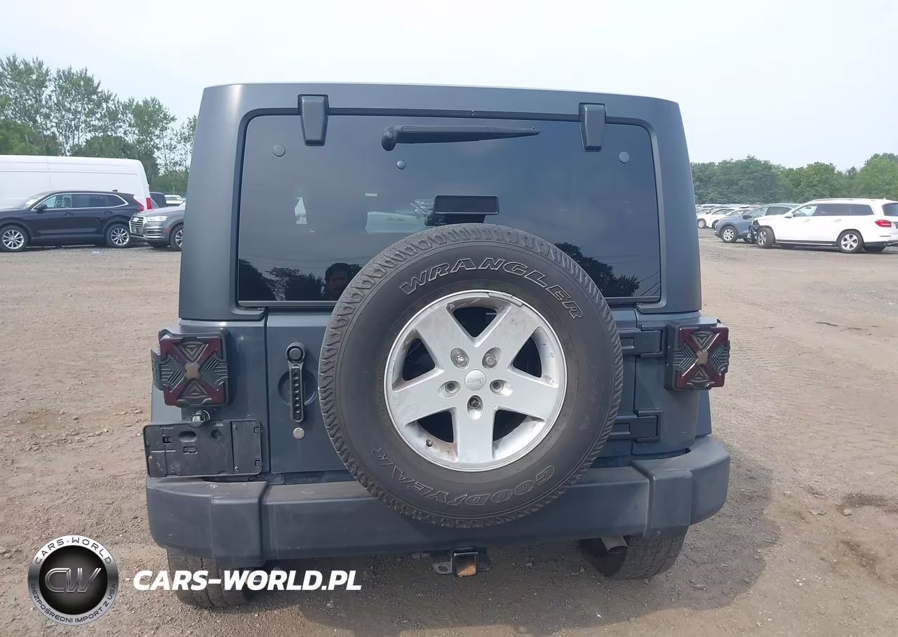 2017 Jeep Wrangler Unlimited Sport VIN:1C4BJWDG9HL552073 - 16