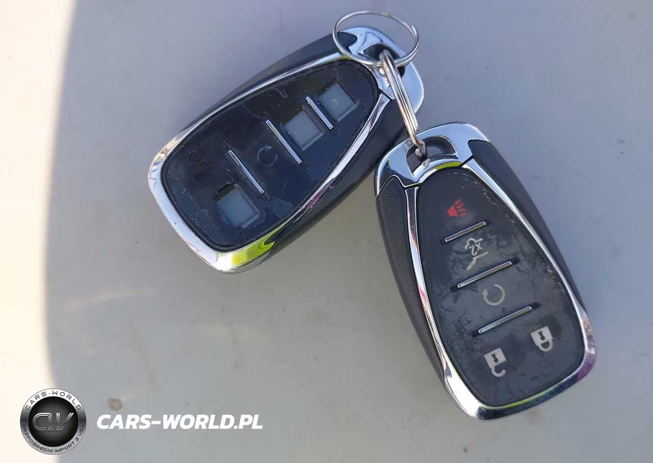 2018 Chevrolet Equinox Premier VIN:3GNAXMEV6JL115273 - 11