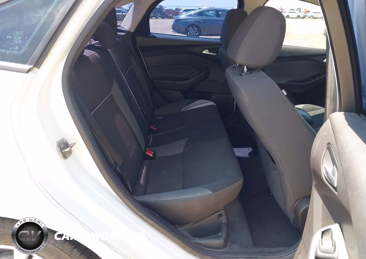 2013 Ford Focus Se VIN:1FADP3F28DL169698 - 8