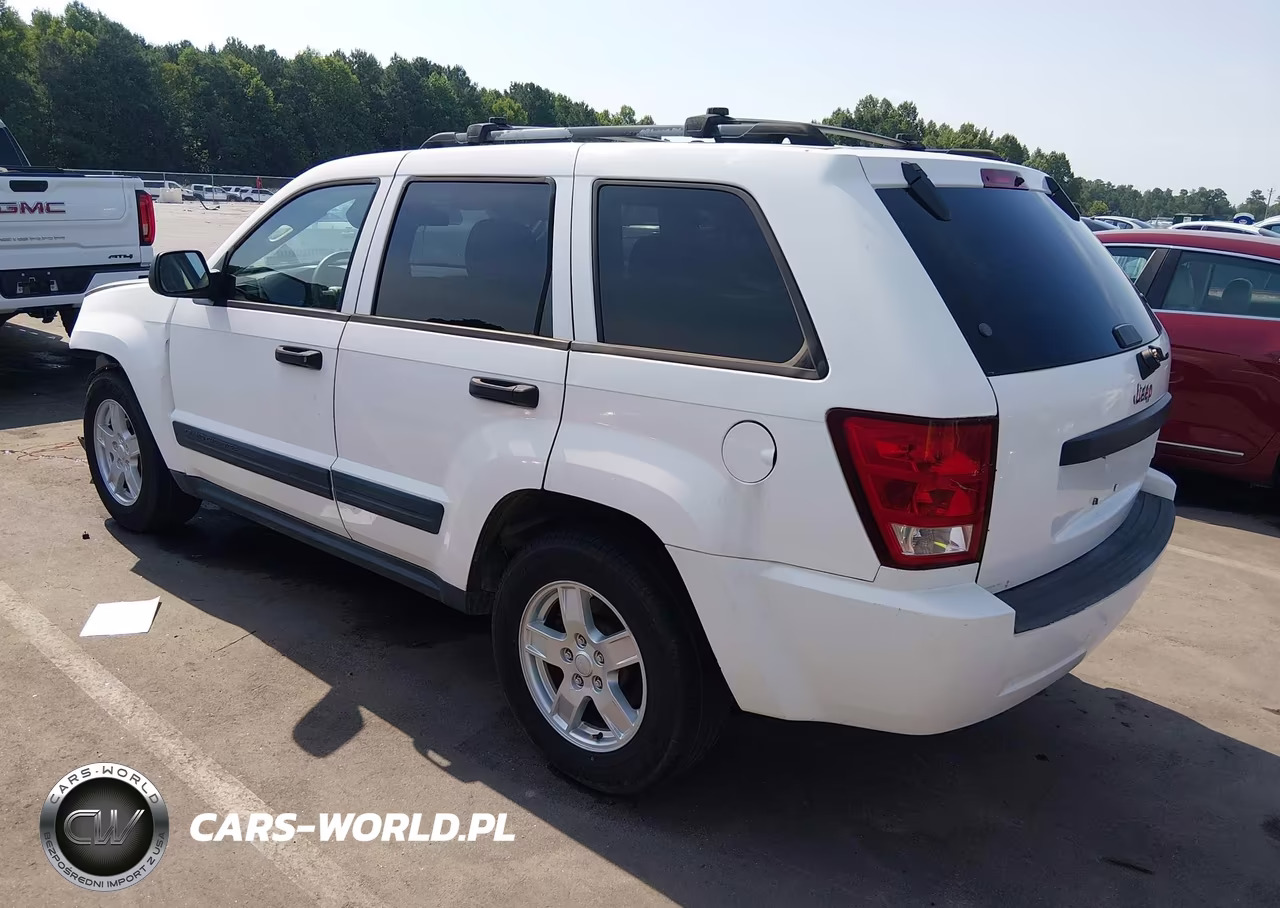 2005 Jeep Grand Cherokee Laredo VIN:1J4GS48K85C683538 - 3