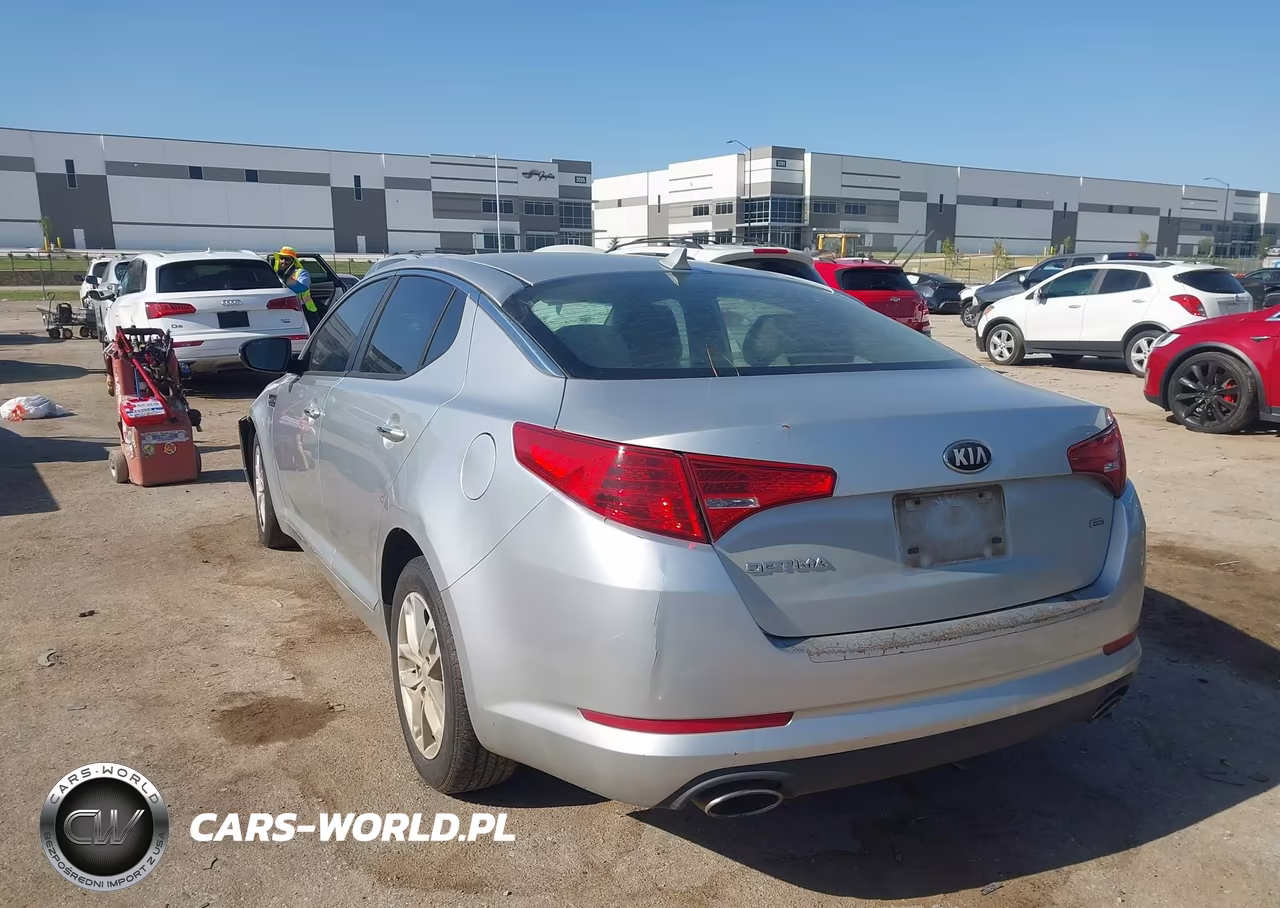 2013 Kia Optima Lx VIN:KNAGM4A78D5311039 - 3