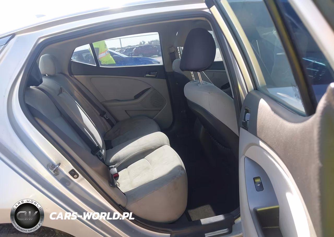 2013 Kia Optima Lx VIN:KNAGM4A78D5311039 - 8