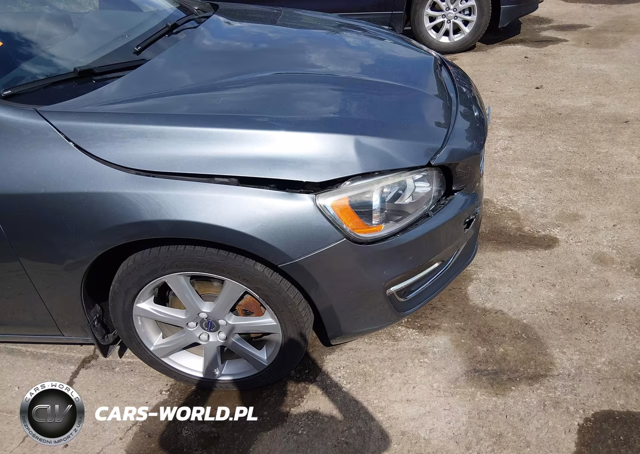 2016 Volvo S60 T5 Drive-E Premier VIN:YV126MFK2G2413344 - 18