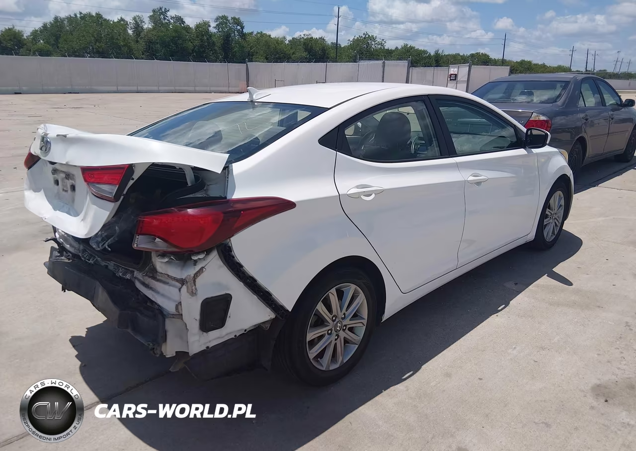 2014 Hyundai Elantra Se VIN:5NPDH4AE0EH475606 - 4