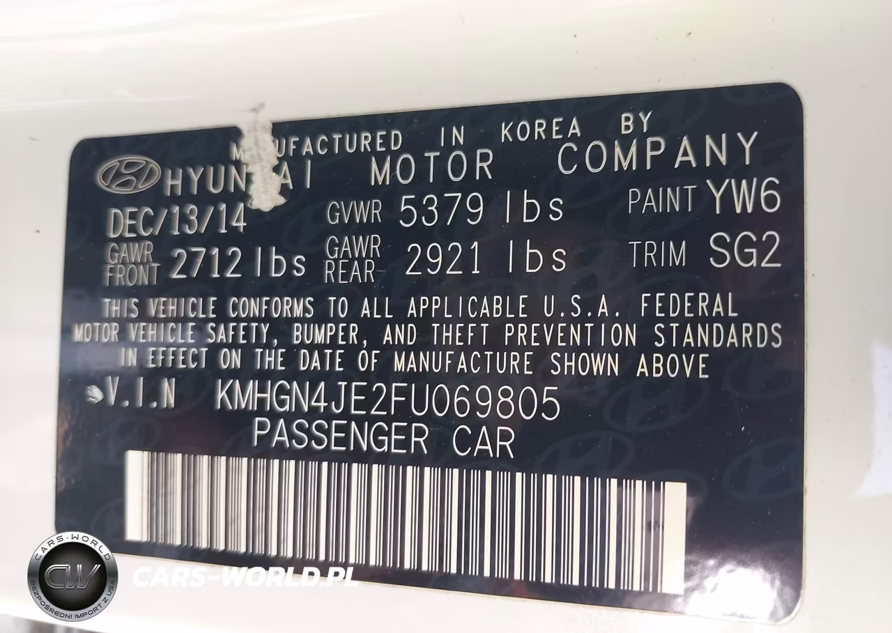 2015 Hyundai Genesis 3.8 VIN:KMHGN4JE2FU069805 - 9