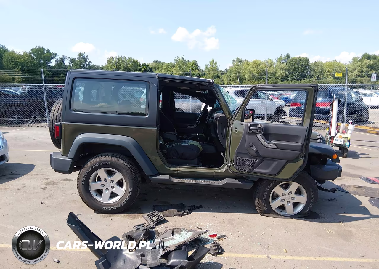 2015 Jeep Wrangler Sport VIN:1C4GJWAG3FL564100 - 14