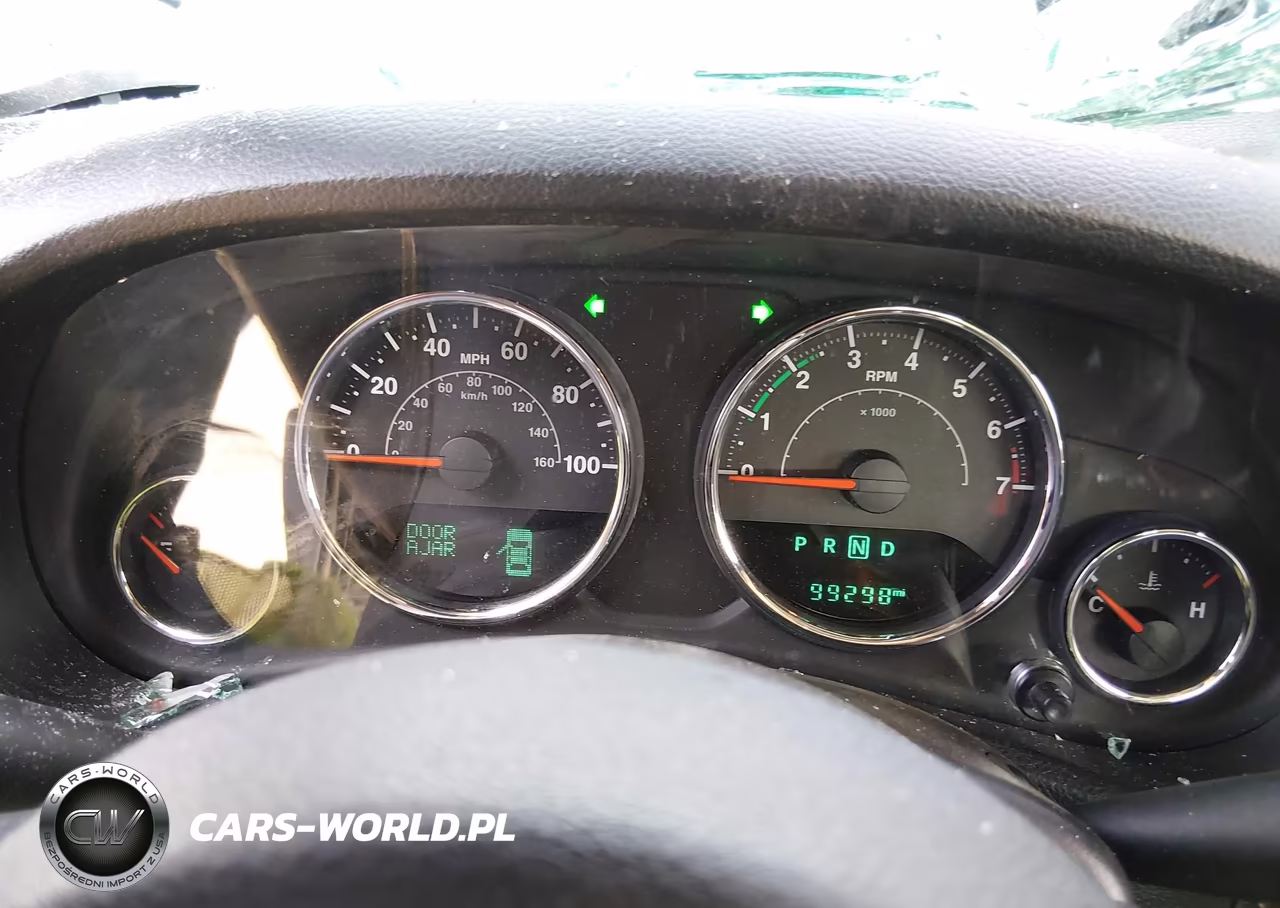 2015 Jeep Wrangler Sport VIN:1C4GJWAG3FL564100 - 7
