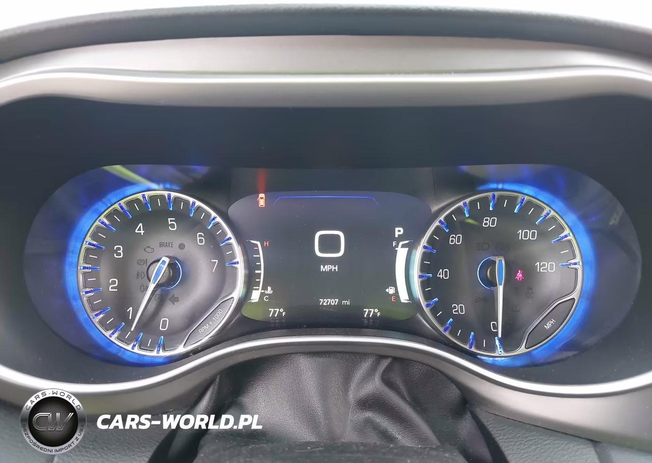 2020 Chrysler Pacifica Touring L Plus VIN:2C4RC1EG2LR136182 - 7