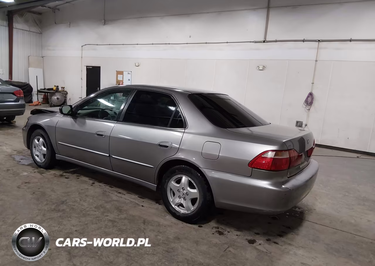 2000 Honda Accord 3.0 Ex VIN:1HGCG1657YA058552 - 3