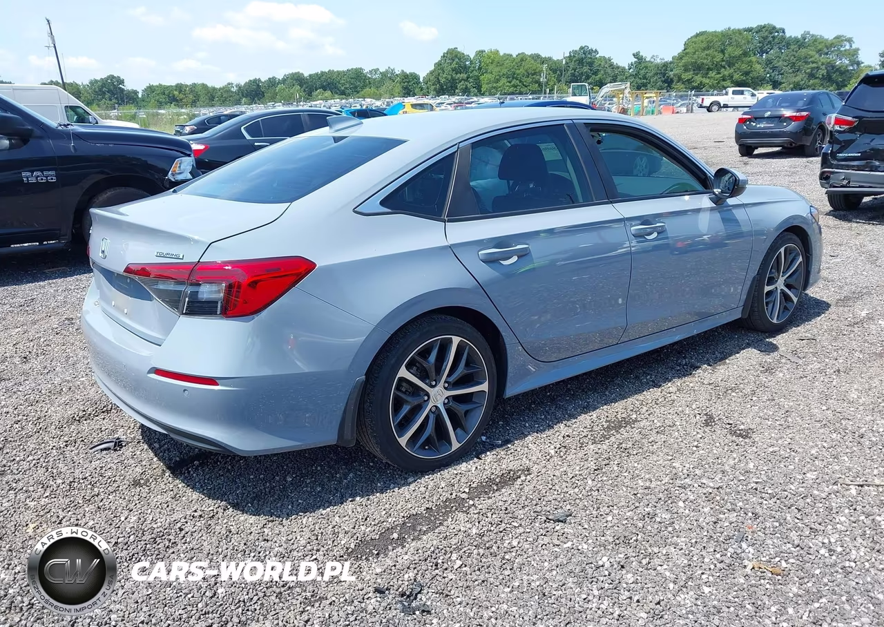2024 Honda Civic Touring VIN:2HGFE1F90RH325278 - 4