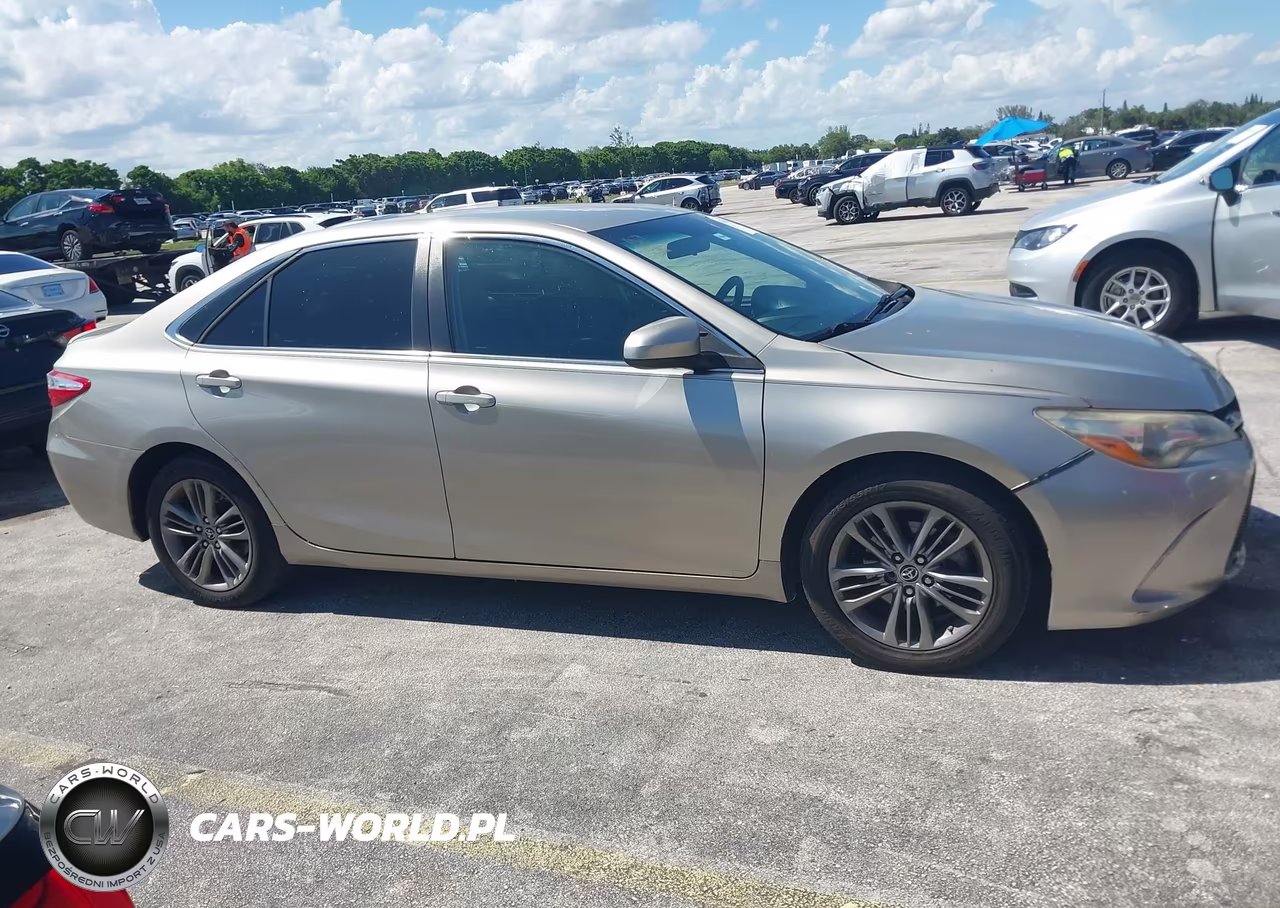 2015 Toyota Camry Se VIN:4T1BF1FKXFU013308 - 13