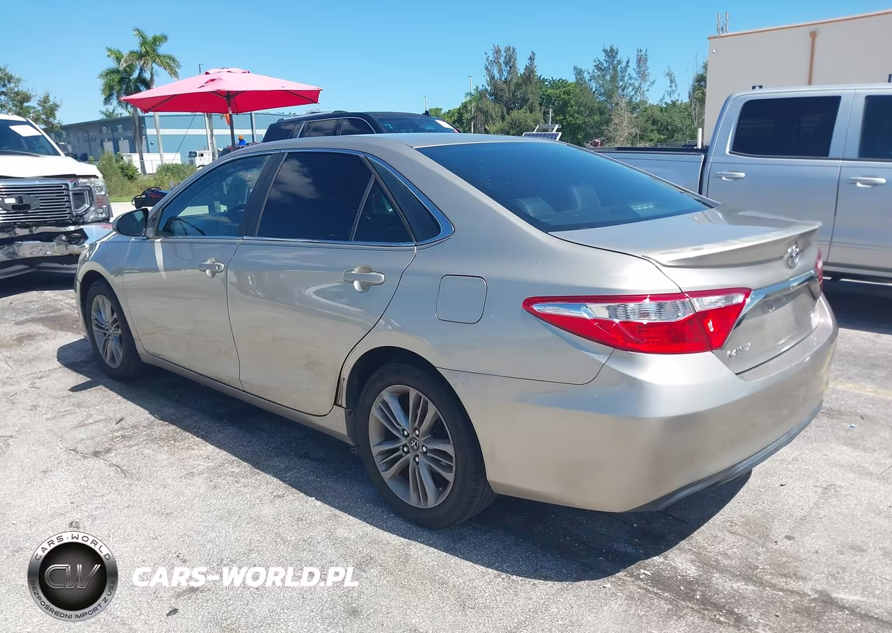 2015 Toyota Camry Se VIN:4T1BF1FKXFU013308 - 3