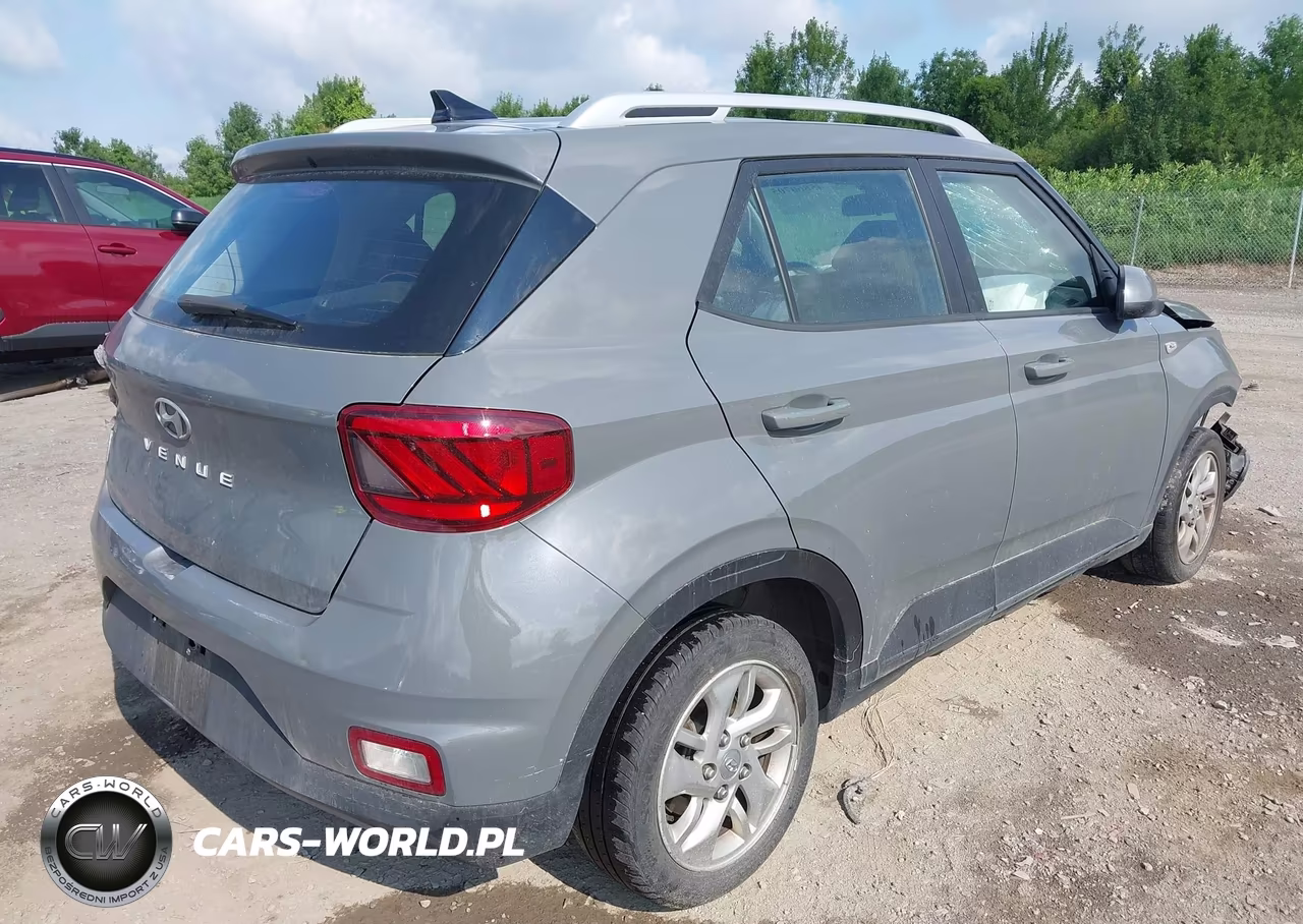 2020 Hyundai Venue Sel VIN:KMHRC8A36LU041019 - 4
