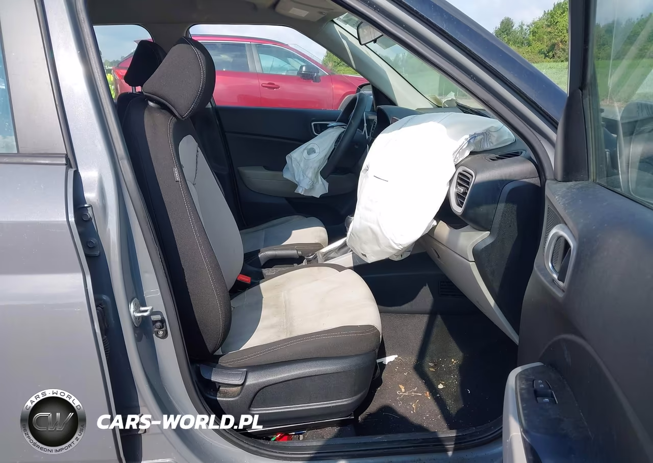 2020 Hyundai Venue Sel VIN:KMHRC8A36LU041019 - 5