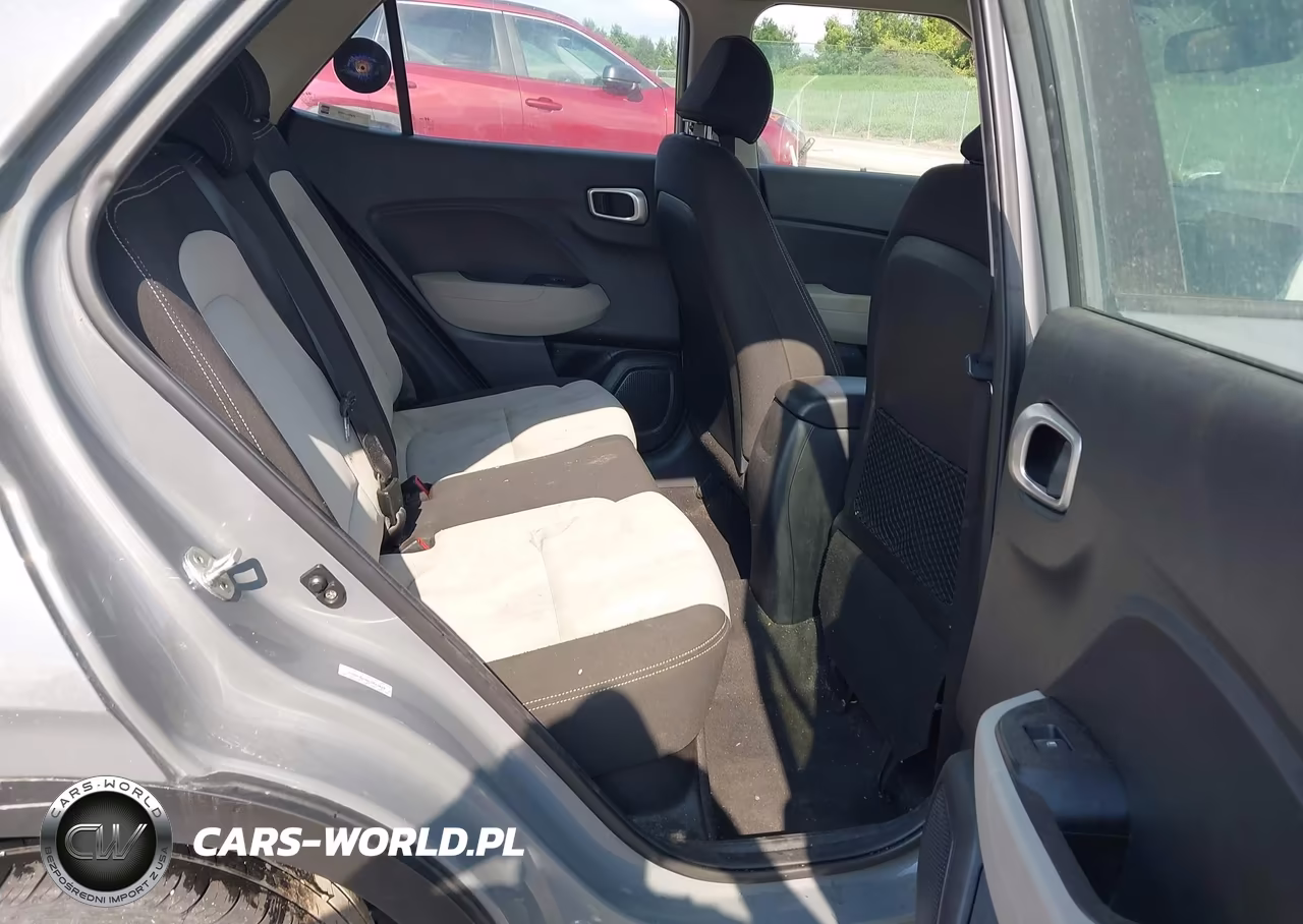2020 Hyundai Venue Sel VIN:KMHRC8A36LU041019 - 8