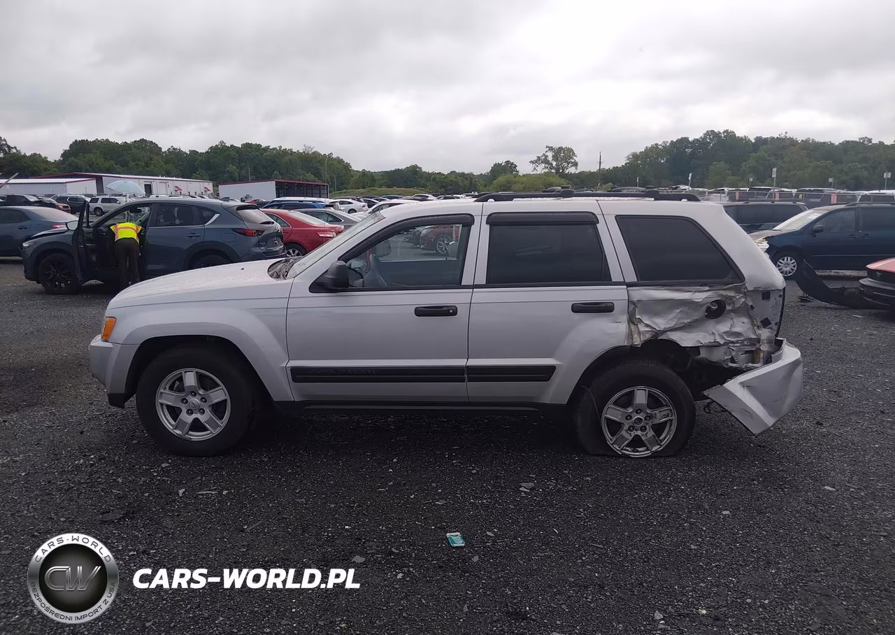 2005 Jeep Grand Cherokee Laredo VIN:1J4GR48KX5C716082 - 14