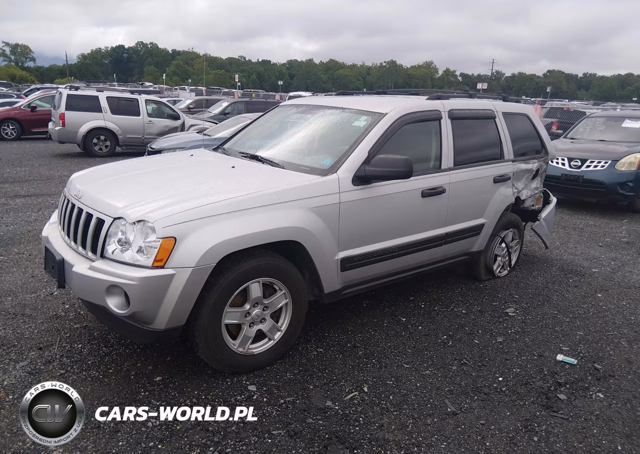 2005 Jeep Grand Cherokee Laredo VIN:1J4GR48KX5C716082 - 2