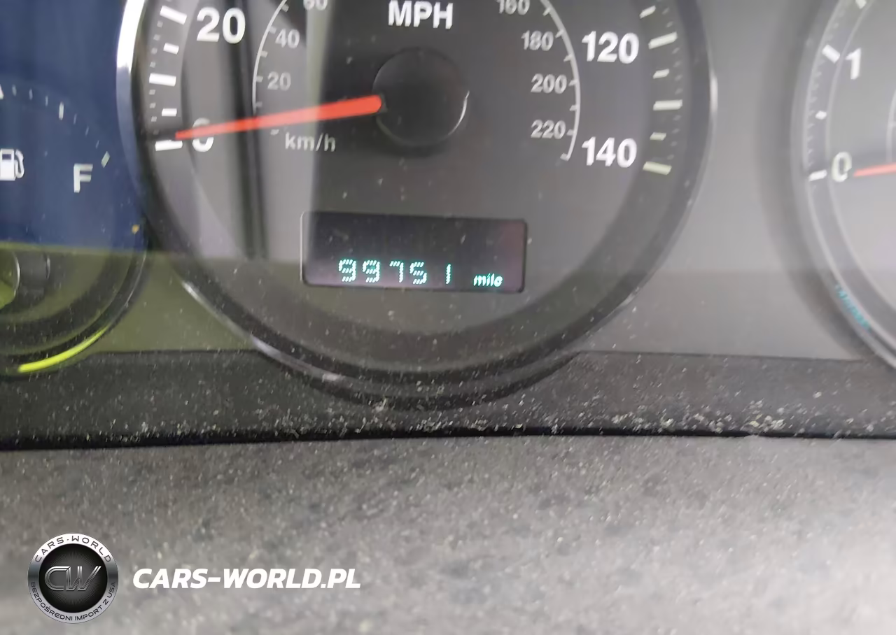 2005 Jeep Grand Cherokee Laredo VIN:1J4GR48KX5C716082 - 7