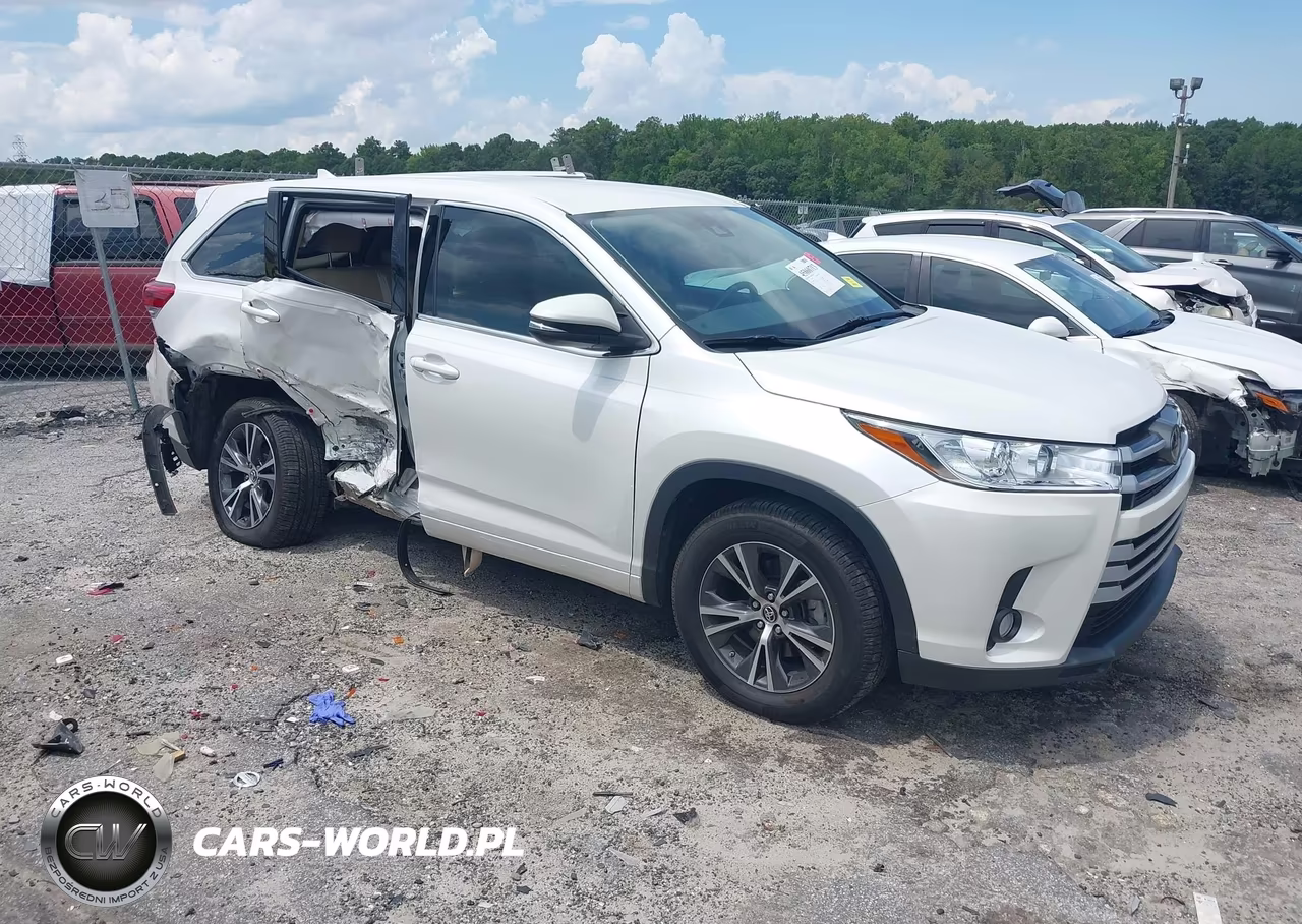 2017 Toyota Highlander Le Plus